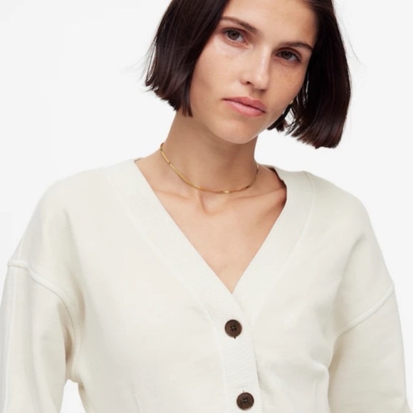 Madewell Darted Cardigan Sweatshirt Parchment Ecru Neutral Size M NWT Capsule - Picture 3 of 13